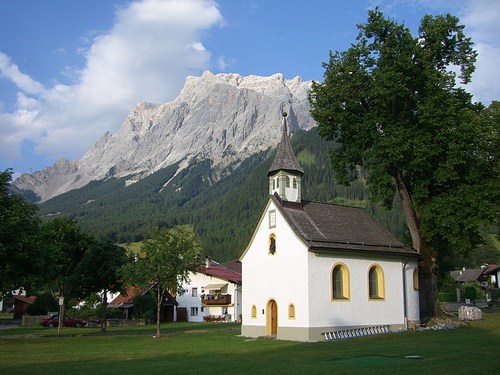 Kapelle auf dem Martinsplatz in Ehrwald